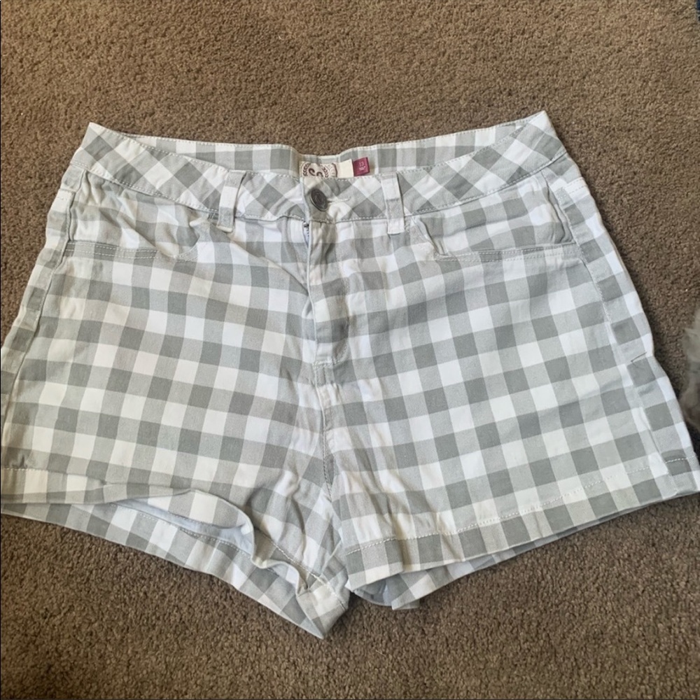 Grey shorts :)